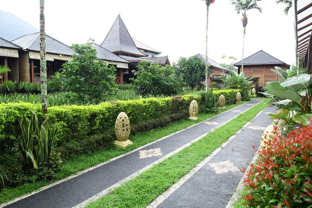 Puri Karang Besakih Hotel Menanga ภายนอก รูปภาพ